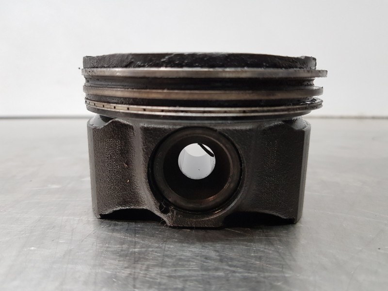 Recambio de piston para ford transit custom kasten custom referencia OEM IAM 3582FMT5 2365401 