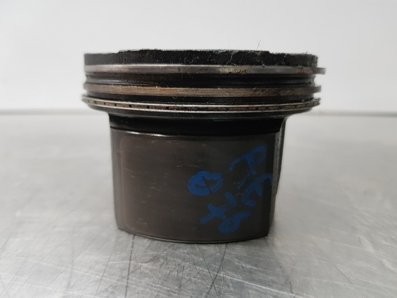 Recambio de piston para ford transit custom kasten custom referencia OEM IAM 3582FMT5 2365401 