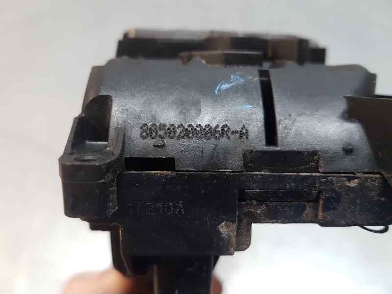 Recambio de cerradura puerta delantera derecha para renault scenic iii grand dynamique referencia OEM IAM 805020006RA  