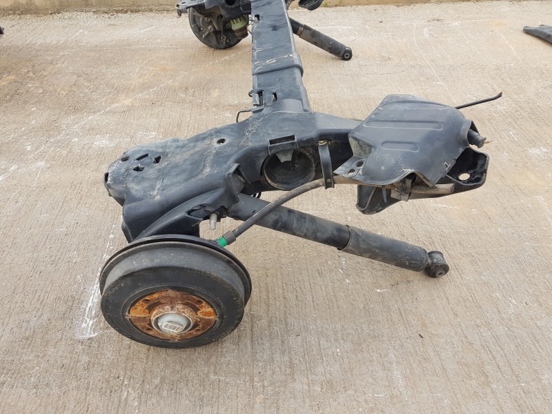 Recambio de puente trasero para citroen c4 cactus bluehdi referencia OEM IAM 1607197180  