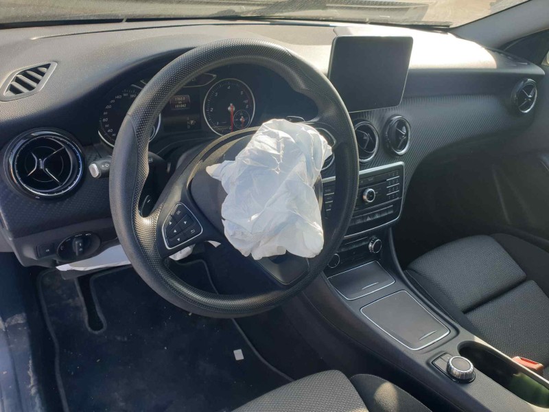 mercedes clase gla (w156) del año 2019