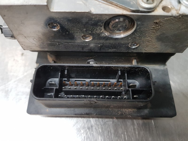 Recambio de abs para citroen c4 picasso sx referencia OEM IAM 4541QE 9660934580 