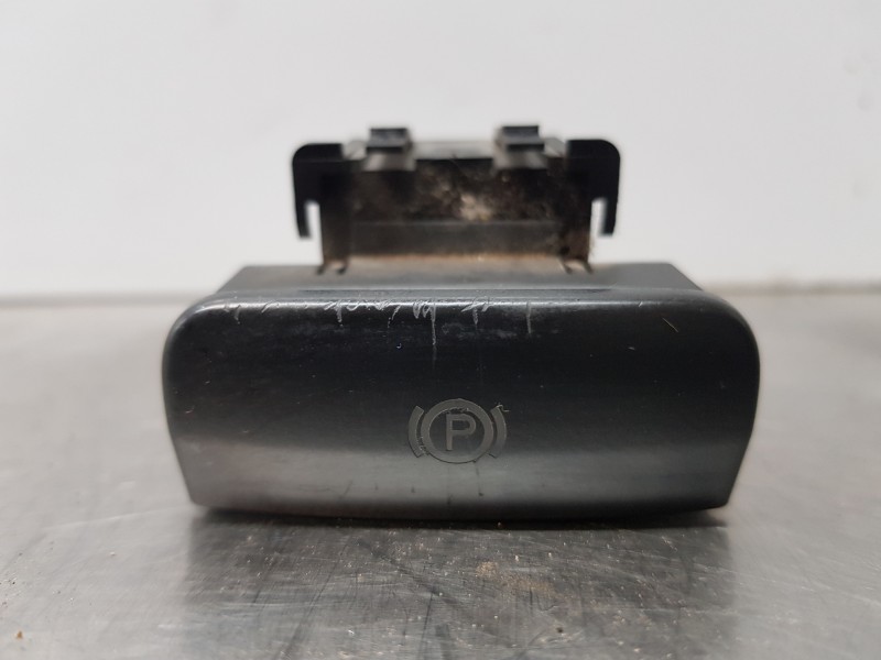 Recambio de freno de mano electrico para citroen c4 picasso sx referencia OEM IAM 470702  