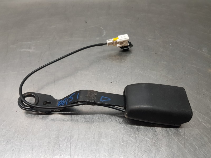 Recambio de pretensor airbag derecho para citroen c4 picasso sx referencia OEM IAM 8975Q2 96845112XT 