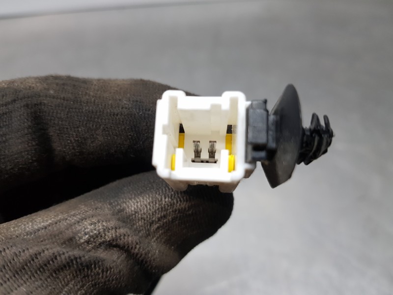 Recambio de pretensor airbag derecho para citroen c4 picasso sx referencia OEM IAM 8975Q2 96845112XT 