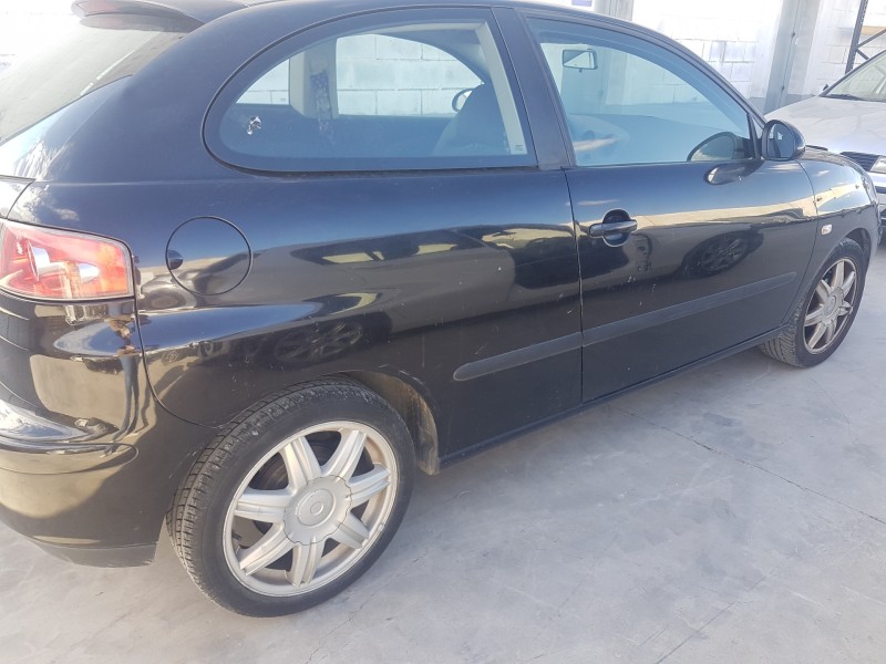 seat ibiza (6l1) del año 2005