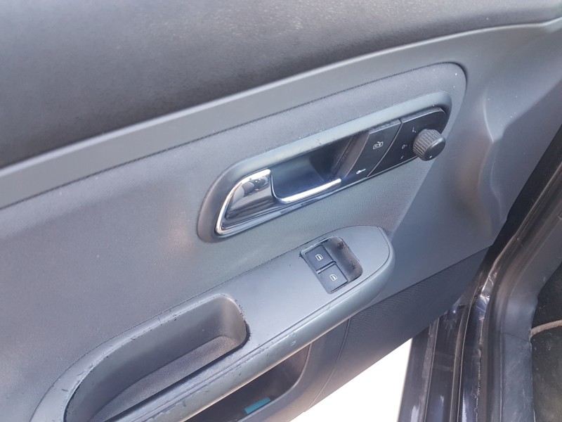 seat ibiza (6l1) del año 2005