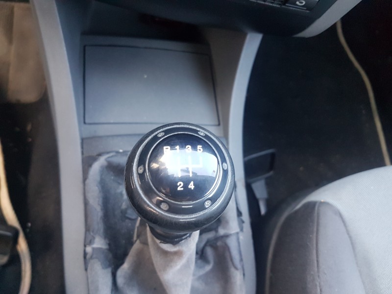 seat ibiza (6l1) del año 2005