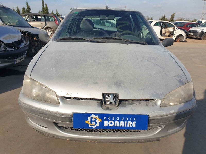peugeot 106 (s2) del año 2000