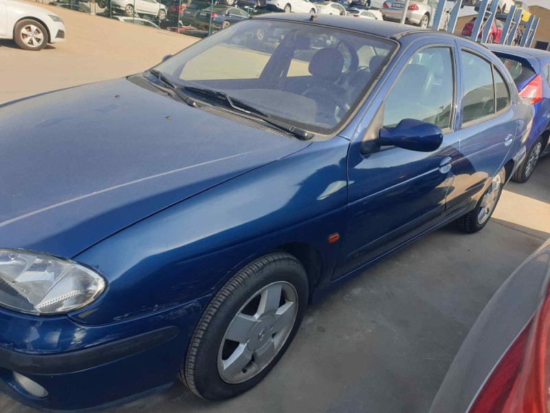 renault megane i fase 2 berlina (ba0) del año 2000