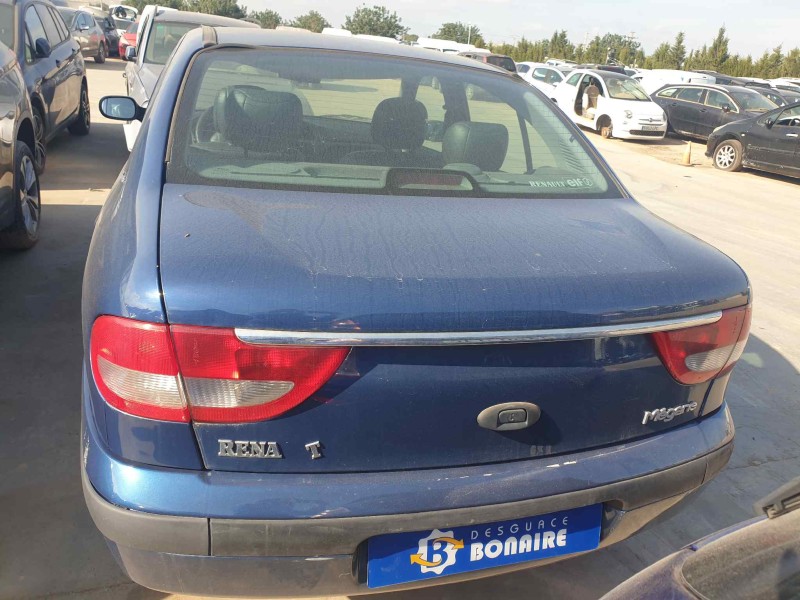 renault megane i fase 2 berlina (ba0) del año 2000