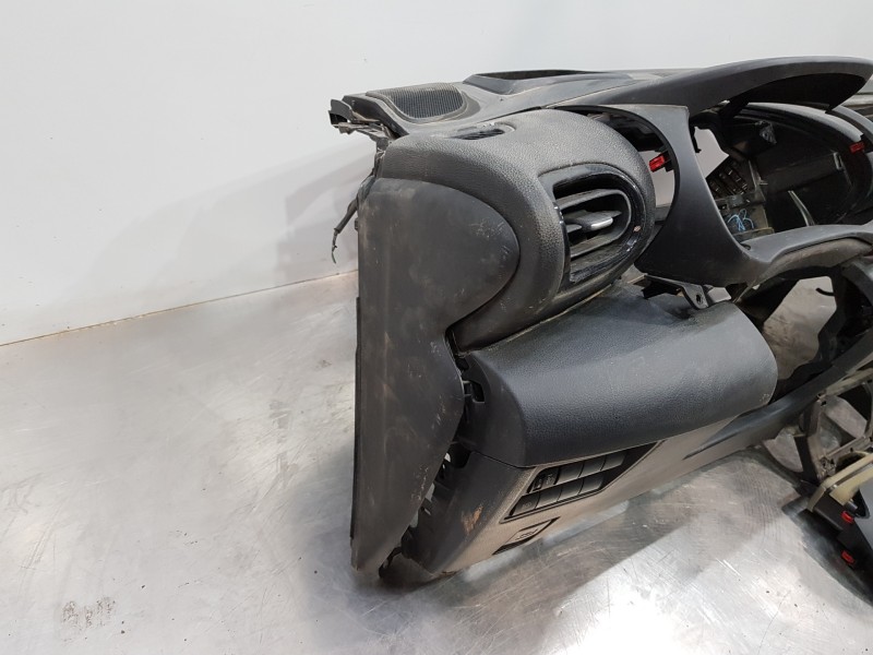 Recambio de kit airbag para toyota yaris hybrid referencia OEM IAM 55302K0061C0  