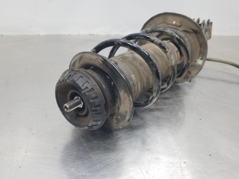 Recambio de amortiguador delantero derecho para toyota yaris hybrid referencia OEM IAM 48510K0090 48510K090 