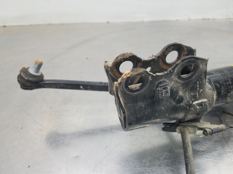 Recambio de amortiguador delantero izquierdo para toyota yaris hybrid referencia OEM IAM 48520K0090  