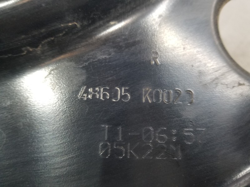 Recambio de brazo suspension inferior delantero derecho para toyota yaris hybrid referencia OEM IAM 48068K0020  