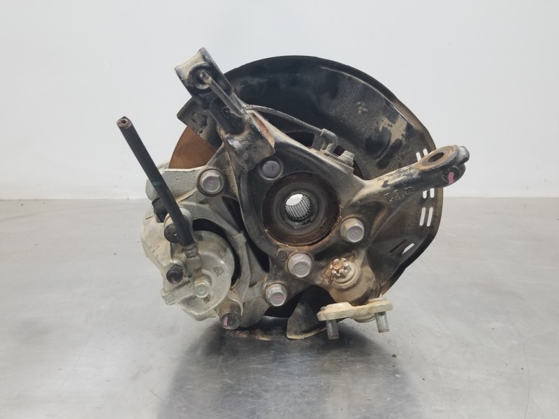 Recambio de mangueta delantera derecha para toyota yaris hybrid referencia OEM IAM 4321102410  