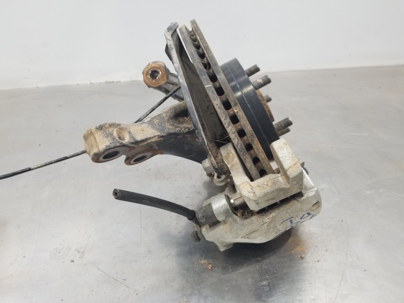 Recambio de mangueta delantera izquierda para toyota yaris hybrid referencia OEM IAM 4321202410  