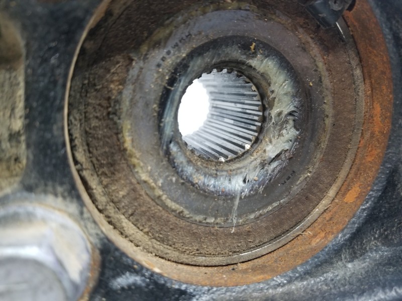 Recambio de mangueta delantera izquierda para toyota yaris hybrid referencia OEM IAM 4321202410  