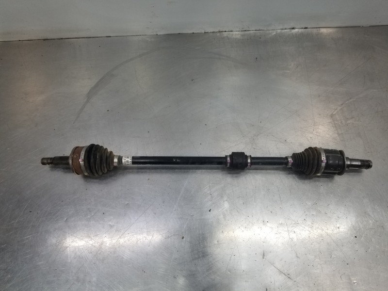 Recambio de transmision delantera derecha para toyota yaris hybrid referencia OEM IAM 43410K0060  