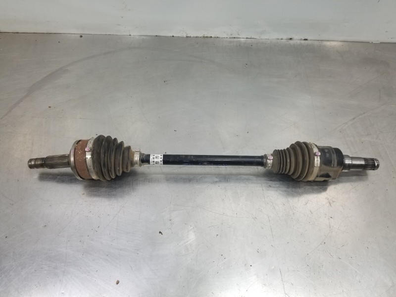 Recambio de transmision delantera izquierda para toyota yaris hybrid referencia OEM IAM 43420K0050  