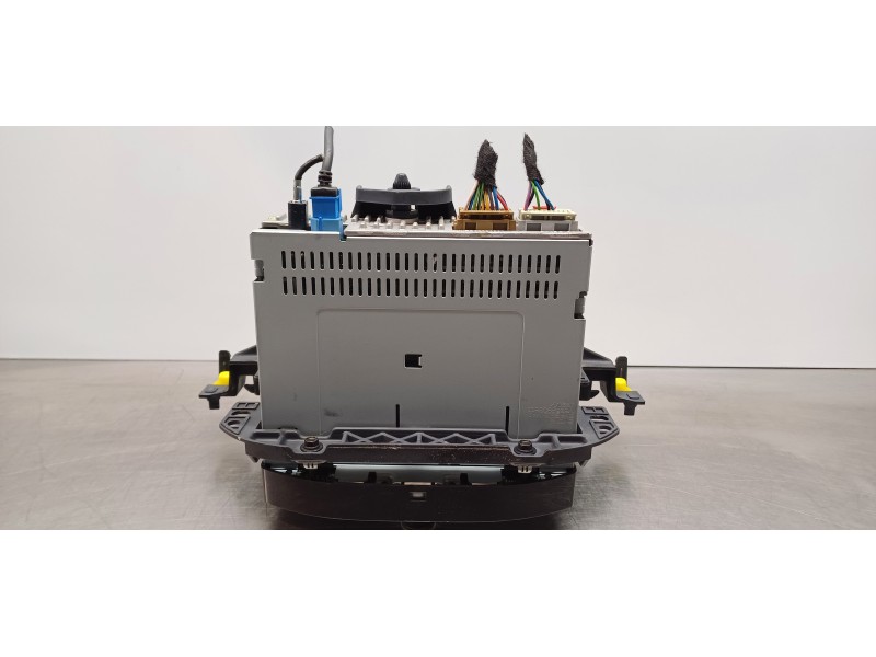 Recambio de pantalla multifuncion para opel corsa e edition referencia OEM IAM 5553437   Recambio de pantalla multifuncion para opel corsa e edition referencia OEM IAM 5553437