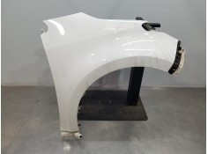 Recambio de aleta delantera derecha para toyota yaris hybrid referencia OEM IAM 53811K0070  