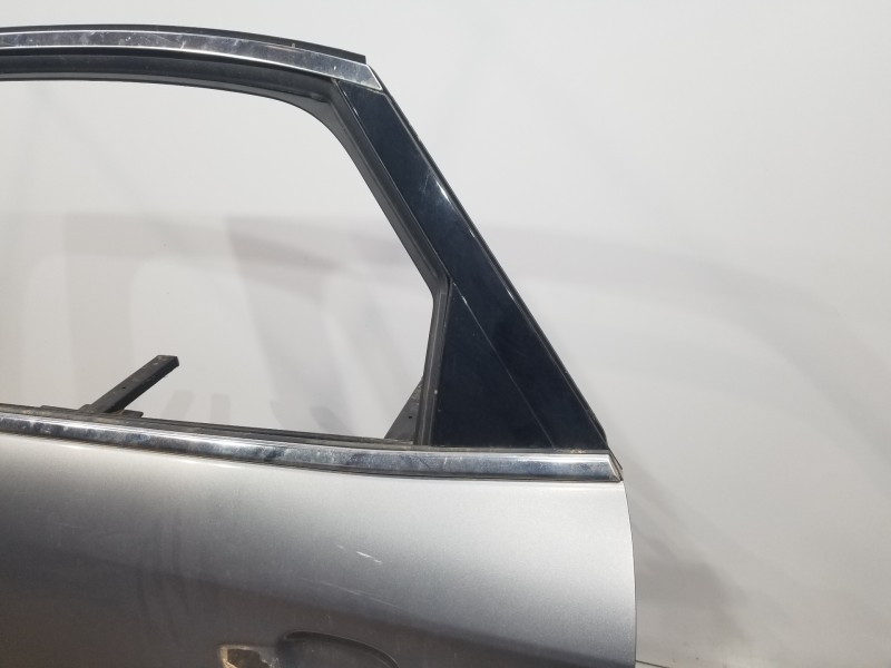 Recambio de puerta trasera izquierda para citroen ds 7 crossback referencia OEM IAM 9819326880  