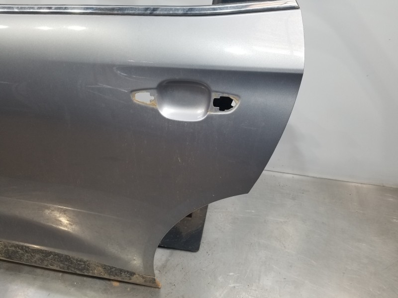 Recambio de puerta trasera izquierda para citroen ds 7 crossback referencia OEM IAM 9819326880  