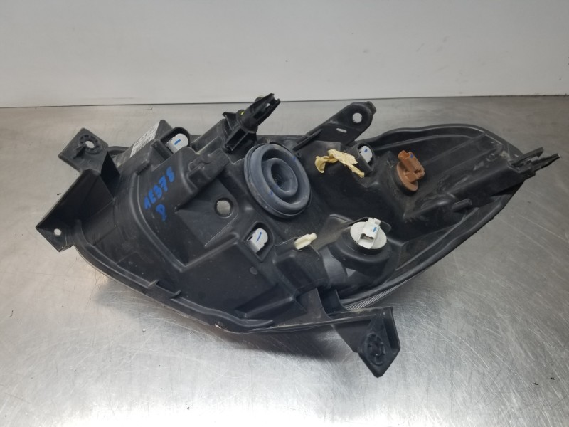 Recambio de faro derecho para dacia dokker acces referencia OEM IAM 260102414R 90008171 