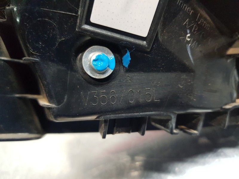 Recambio de piloto trasero izquierdo para toyota yaris hybrid referencia OEM IAM 81561K0040  