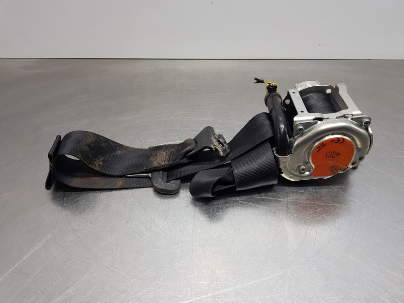 Recambio de cinturon seguridad trasero derecho para seat arona suv referencia OEM IAM 6F0857805  