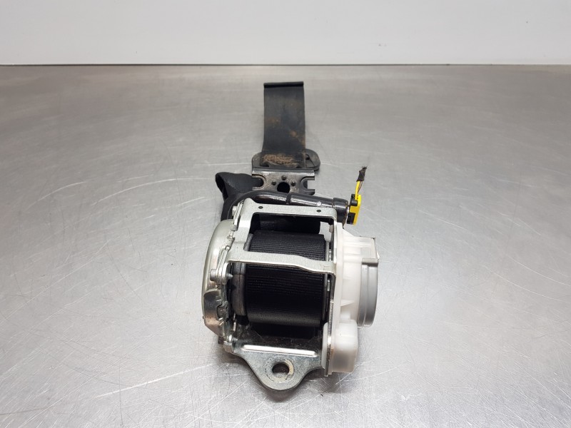 Recambio de cinturon seguridad trasero derecho para seat arona suv referencia OEM IAM 6F0857805  