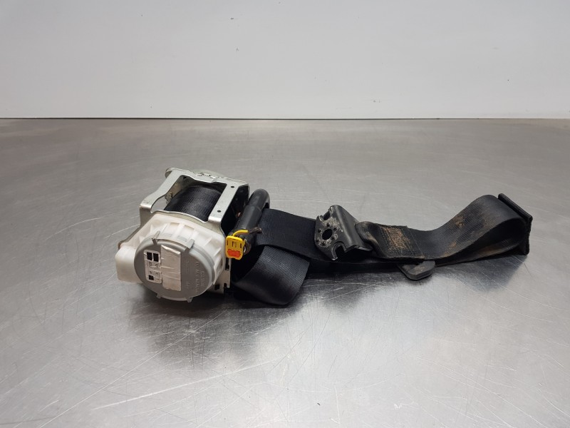 Recambio de cinturon seguridad trasero derecho para seat arona suv referencia OEM IAM 6F0857805  
