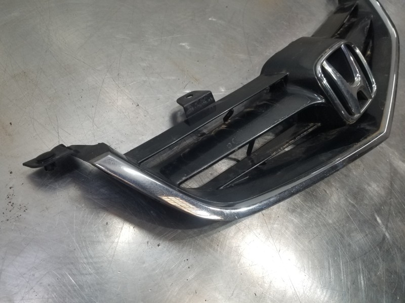 Recambio de rejilla delantera para honda accord berlina (cl/cn) i-vtec referencia OEM IAM 71121SEA003ZA  