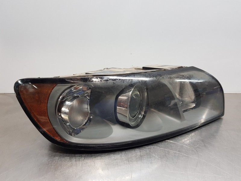 Recambio de faro derecho para volvo v50 familiar kinetic referencia OEM IAM 31335222  