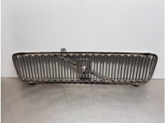 Recambio de rejilla delantera para volvo v50 familiar kinetic referencia OEM IAM 8678680   2