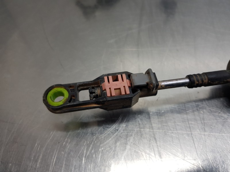 Recambio de varillaje cambio para toyota yaris hybrid referencia OEM IAM 33820K0040  