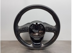 Recambio de volante para toyota yaris hybrid referencia OEM IAM 45100K0140C1  