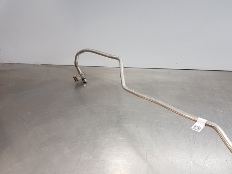 Recambio de tubos aire acondicionado para toyota yaris hybrid referencia OEM IAM 88710K0060  