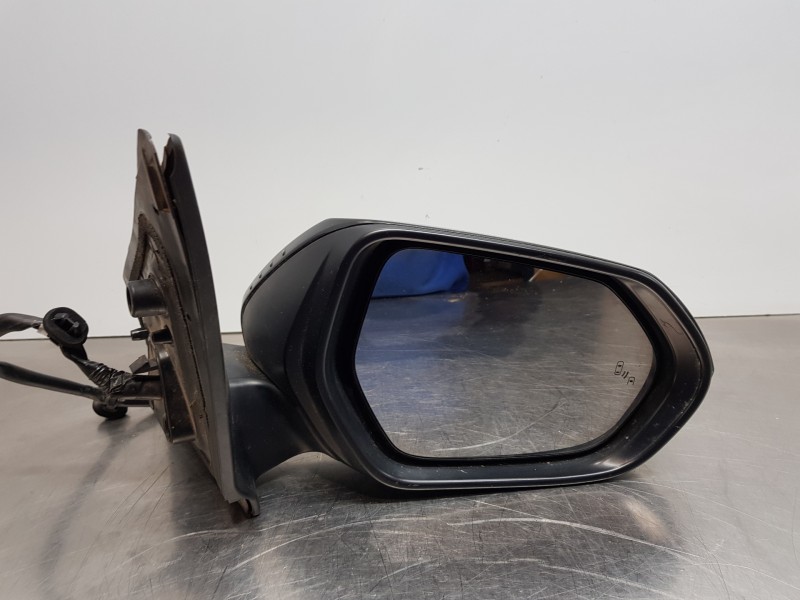 Recambio de retrovisor derecho para toyota yaris hybrid referencia OEM IAM 87910K0060  