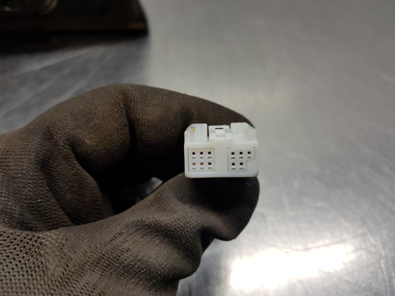 Recambio de retrovisor izquierdo para toyota yaris hybrid referencia OEM IAM 87940K0060  