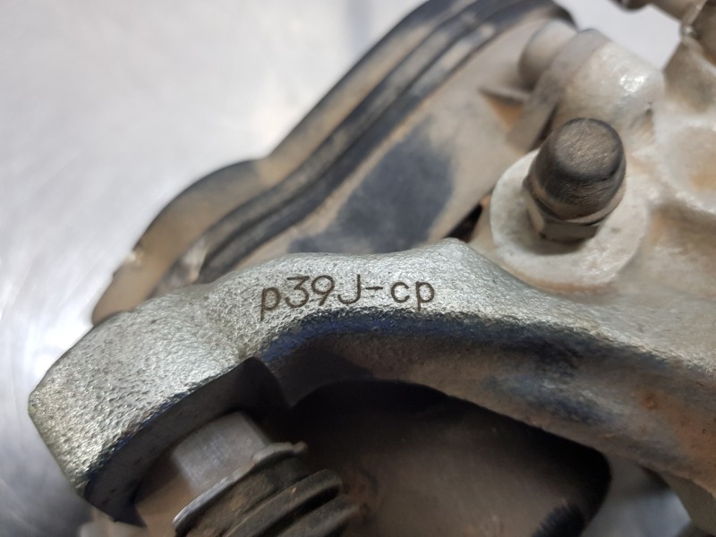 Recambio de pinza freno trasera derecha para toyota yaris hybrid referencia OEM IAM 463100D010  