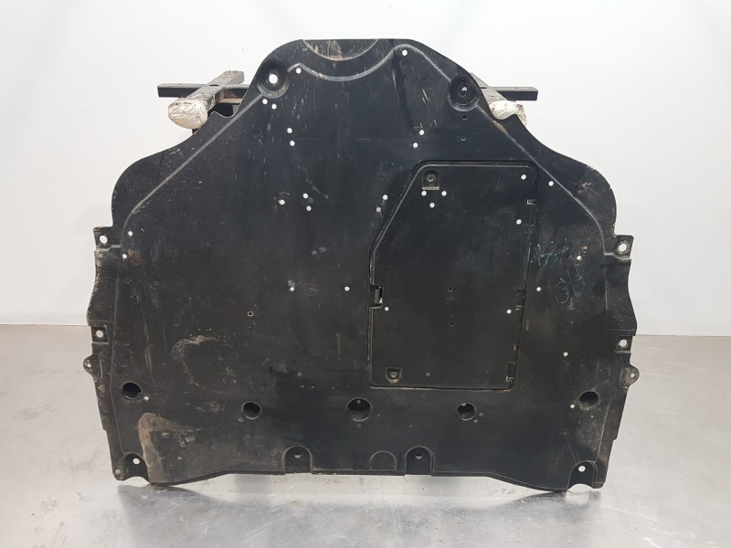 Recambio de cubrecarter para toyota yaris hybrid referencia OEM IAM 51443K0050  