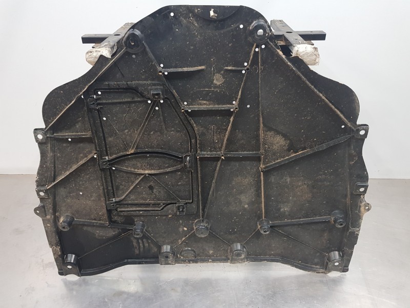 Recambio de cubrecarter para toyota yaris hybrid referencia OEM IAM 51443K0050  