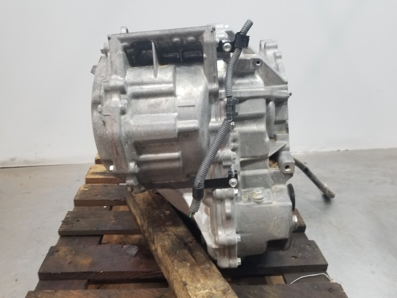 Recambio de caja cambios para toyota yaris hybrid referencia OEM IAM 309000D020  