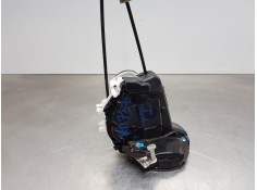 Recambio de cerradura puerta trasera izquierda para toyota yaris hybrid referencia OEM IAM 69060K0030  