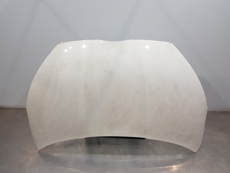 Recambio de capot para toyota yaris hybrid referencia OEM IAM 53301K0010  