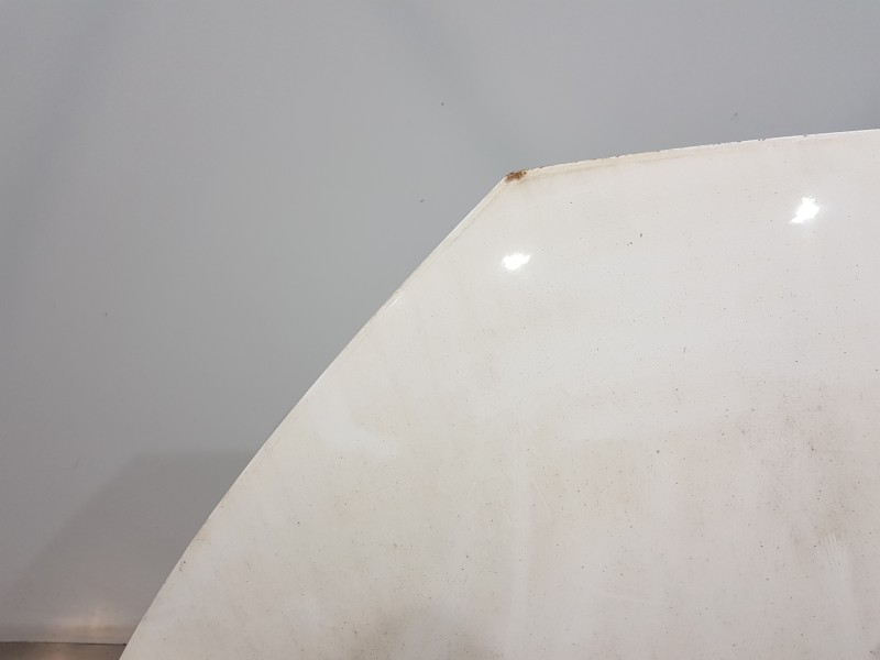 Recambio de capot para toyota yaris hybrid referencia OEM IAM 53301K0010  