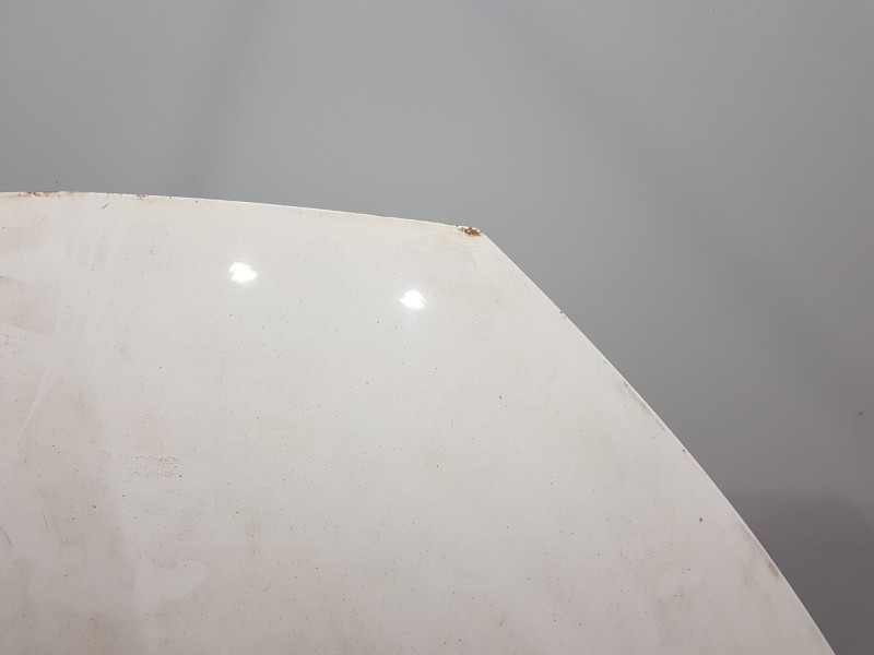 Recambio de capot para toyota yaris hybrid referencia OEM IAM 53301K0010  