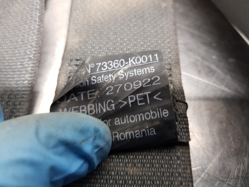 Recambio de cinturon seguridad trasero derecho para toyota yaris hybrid referencia OEM IAM 73360K0011C0  